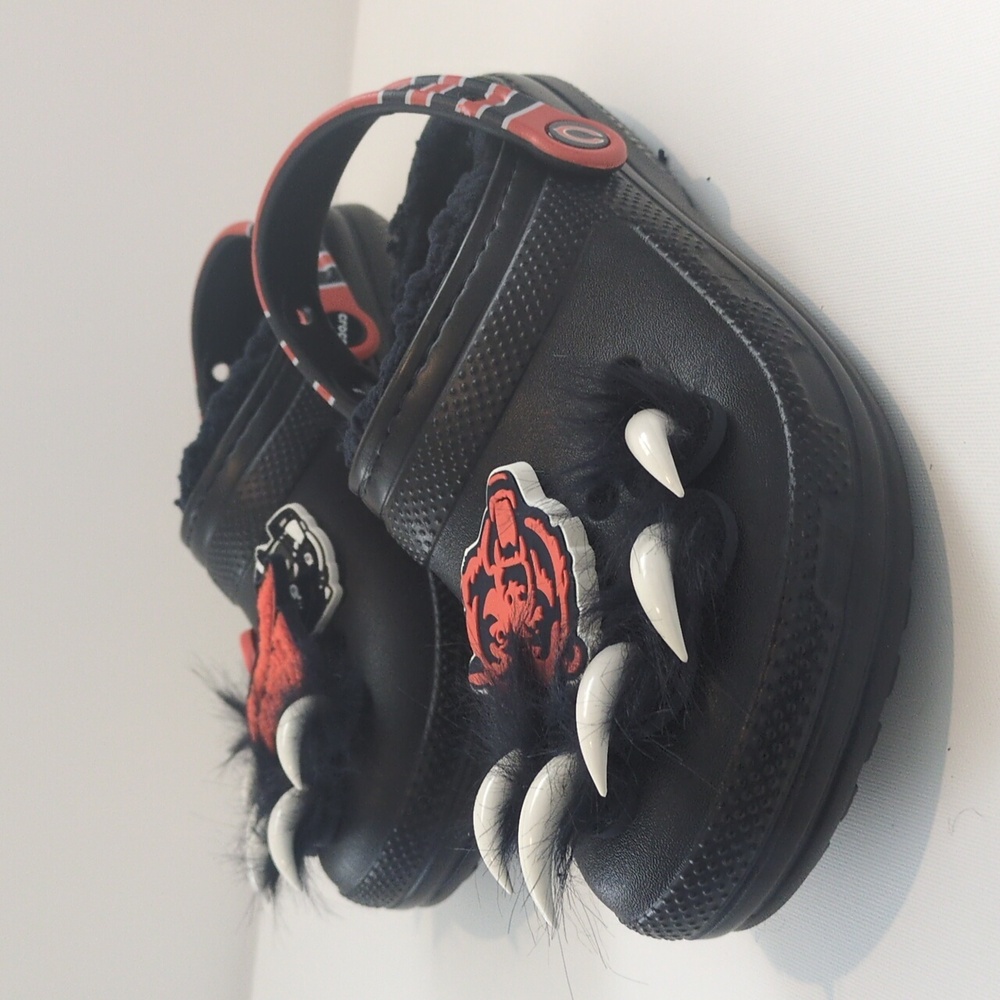 Chicago Bears Crocs - Picture 7 of 15